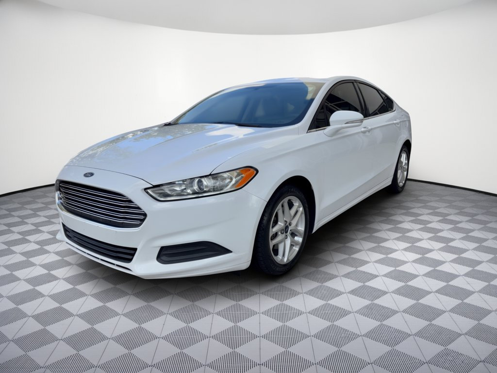 Used 2016 Ford Fusion SE Sedan in Fort Myers