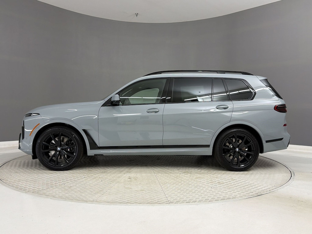 New 2027 BMW X7 xDrive40i SUV