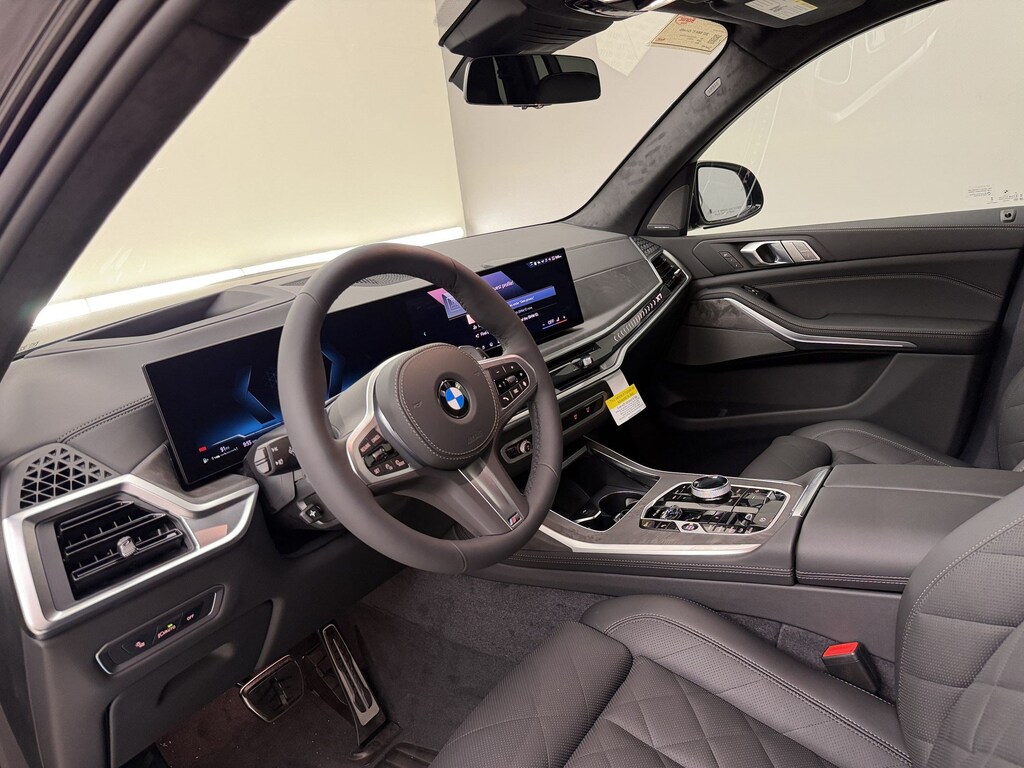 New 2027 BMW X7 xDrive40i SUV