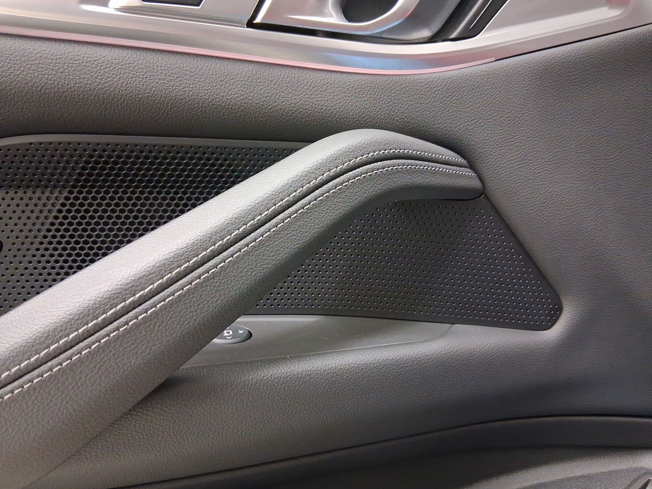 2025 BMW 4 Series M440i - Photo 27