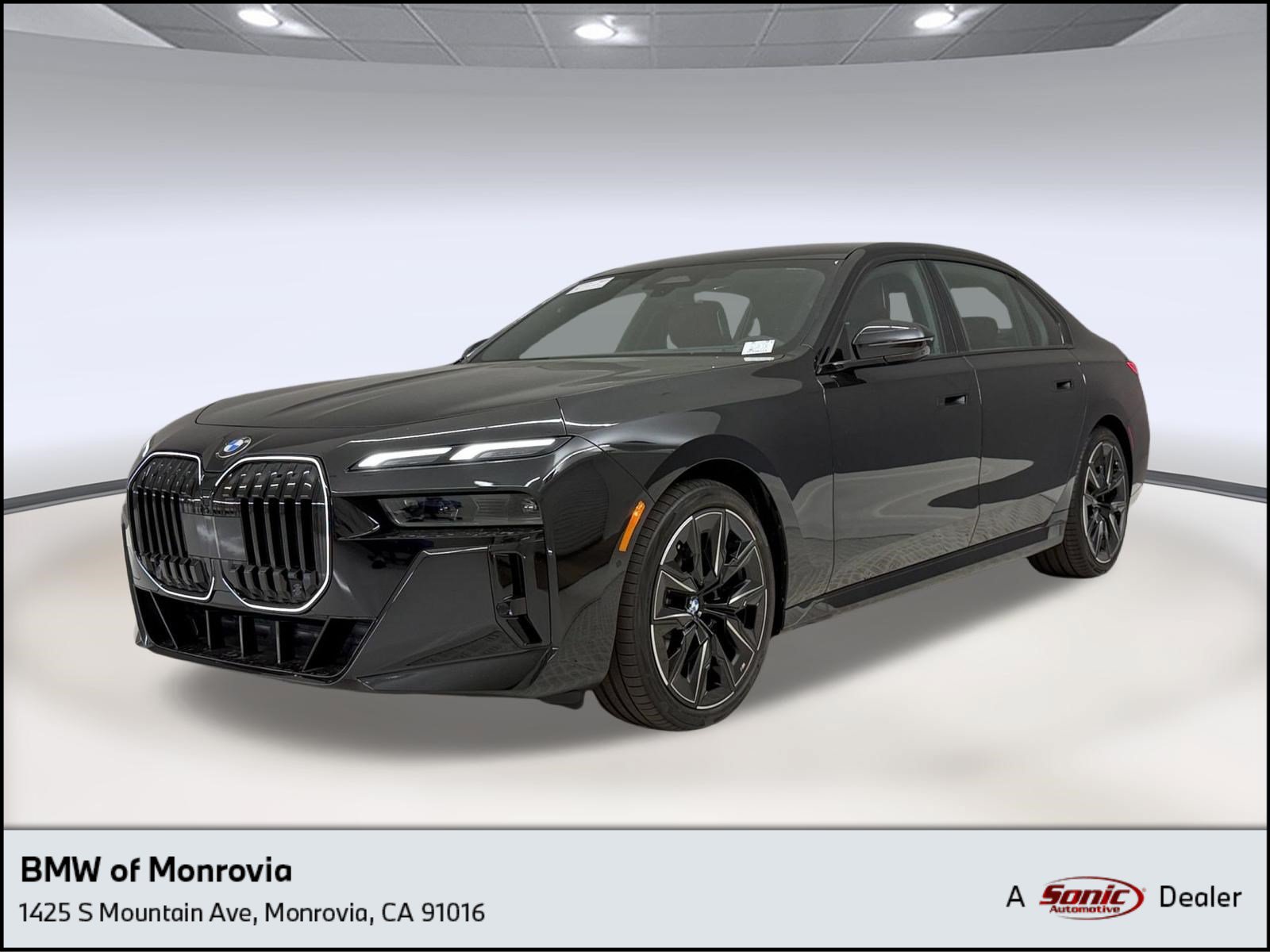  BMW 740i