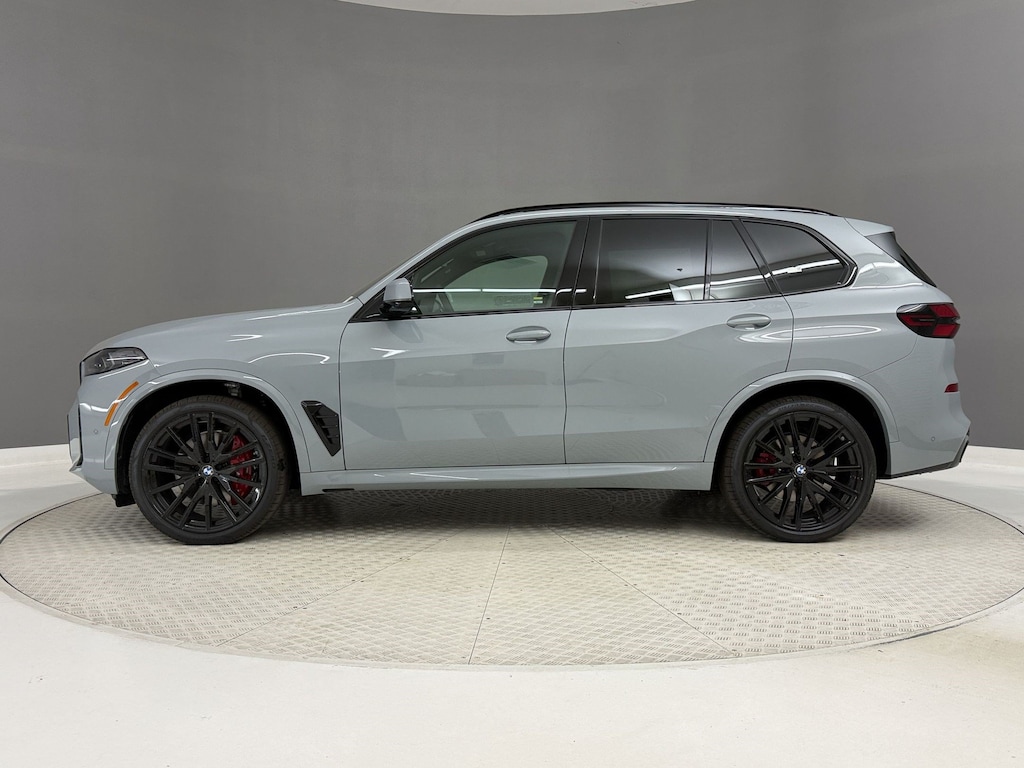 New 2026 BMW X5 sDrive40i SUV
