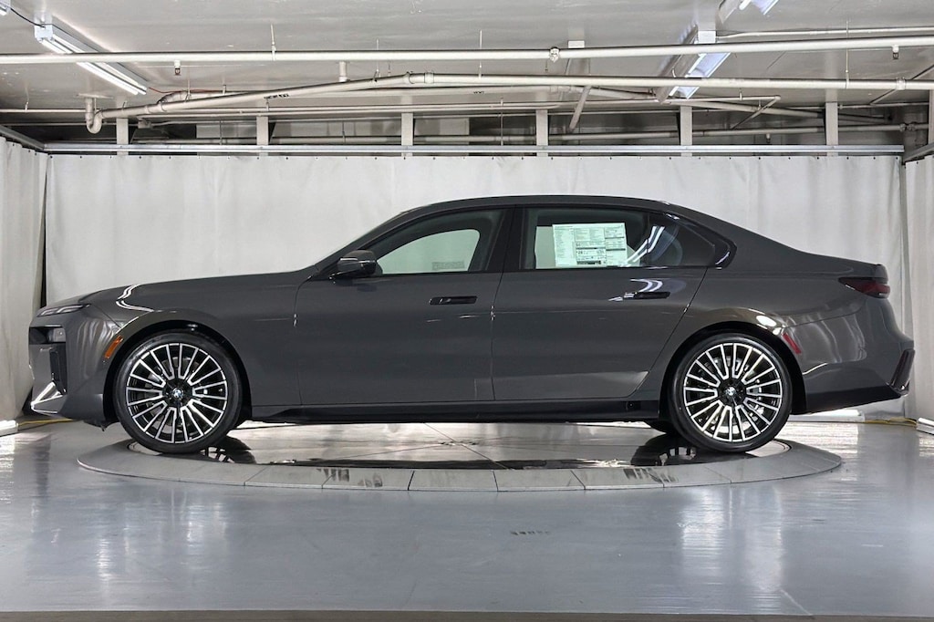 New 2026 BMW 740i Sedan
