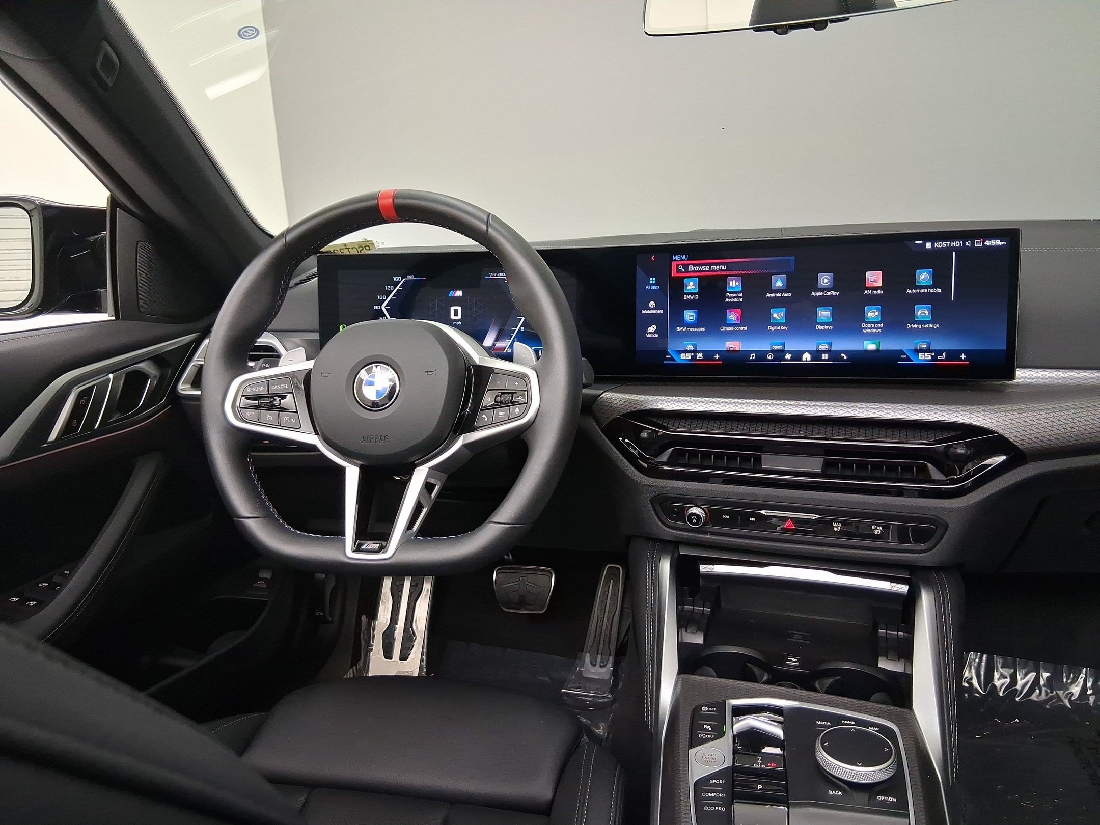 2025 BMW 4 Series M440i - Photo 29