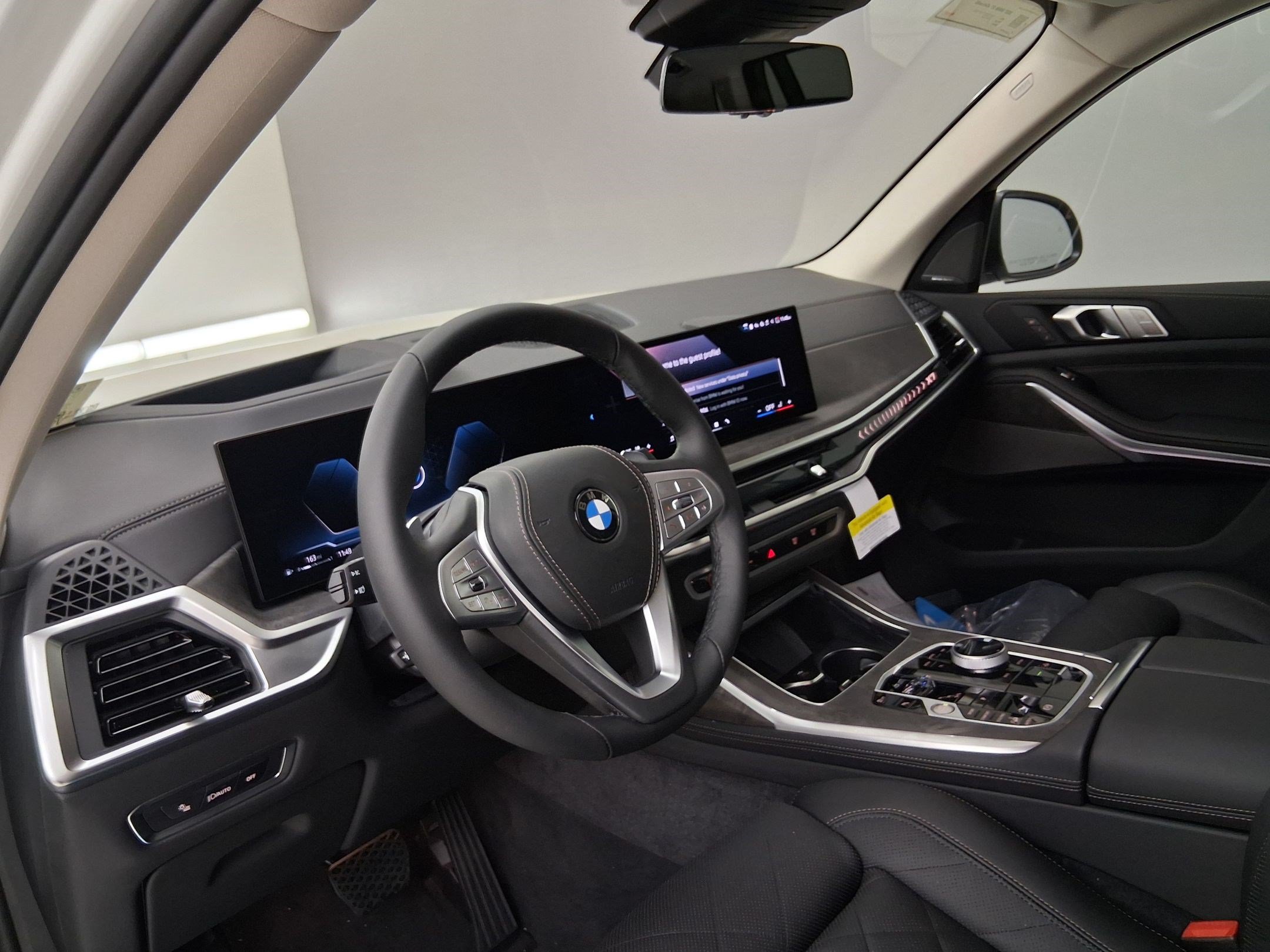New 2027 BMW X7 xDrive40i SUV