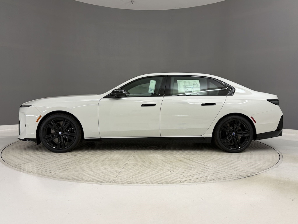 New 2027 BMW 740i Base Sedan