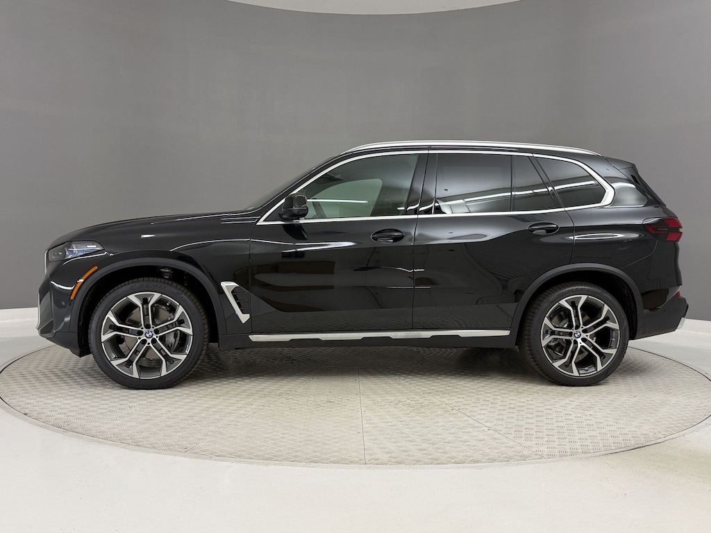 New 2026 BMW X5 sDrive40i SUV