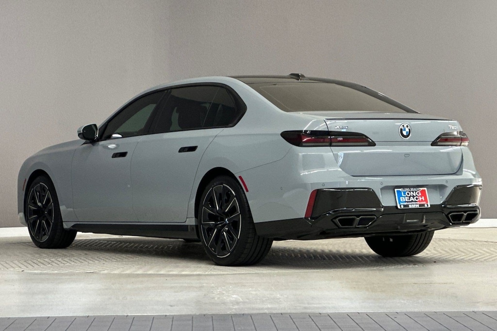 Certified 2023 BMW 760i xDrive Sedan
