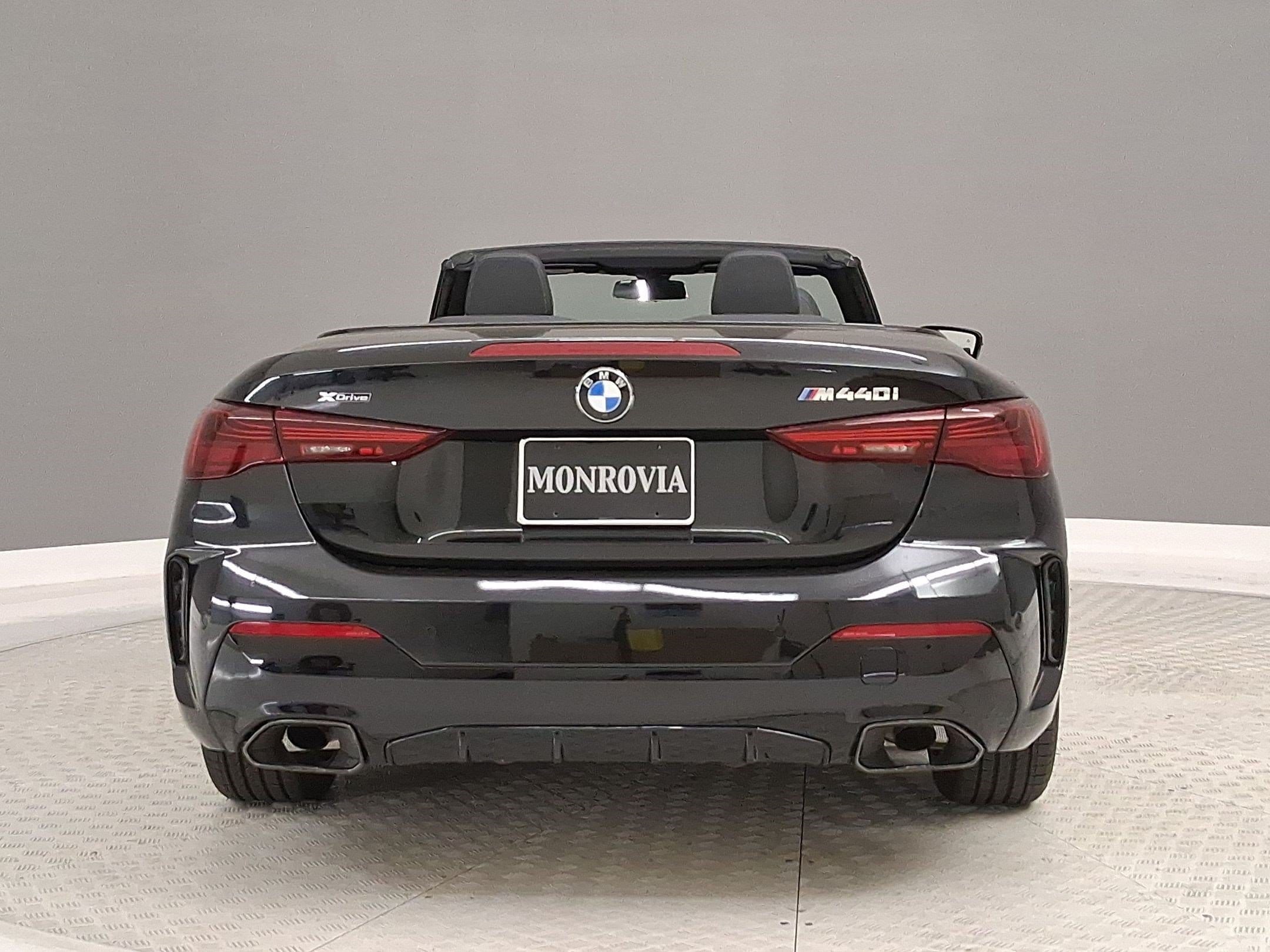 2025 BMW 4 Series M440i - Photo 10