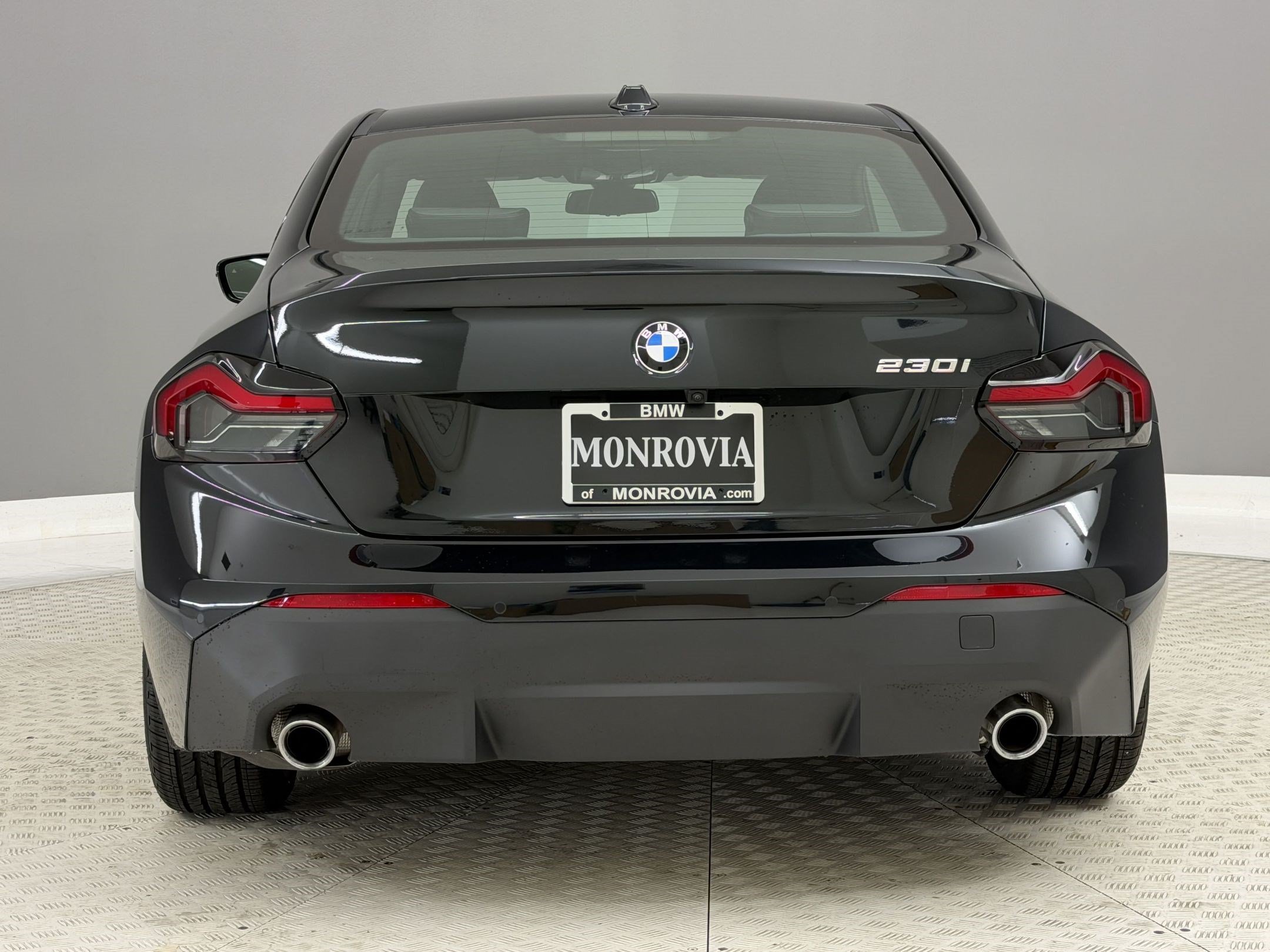 2025 BMW 2 Series 230i - Photo 10