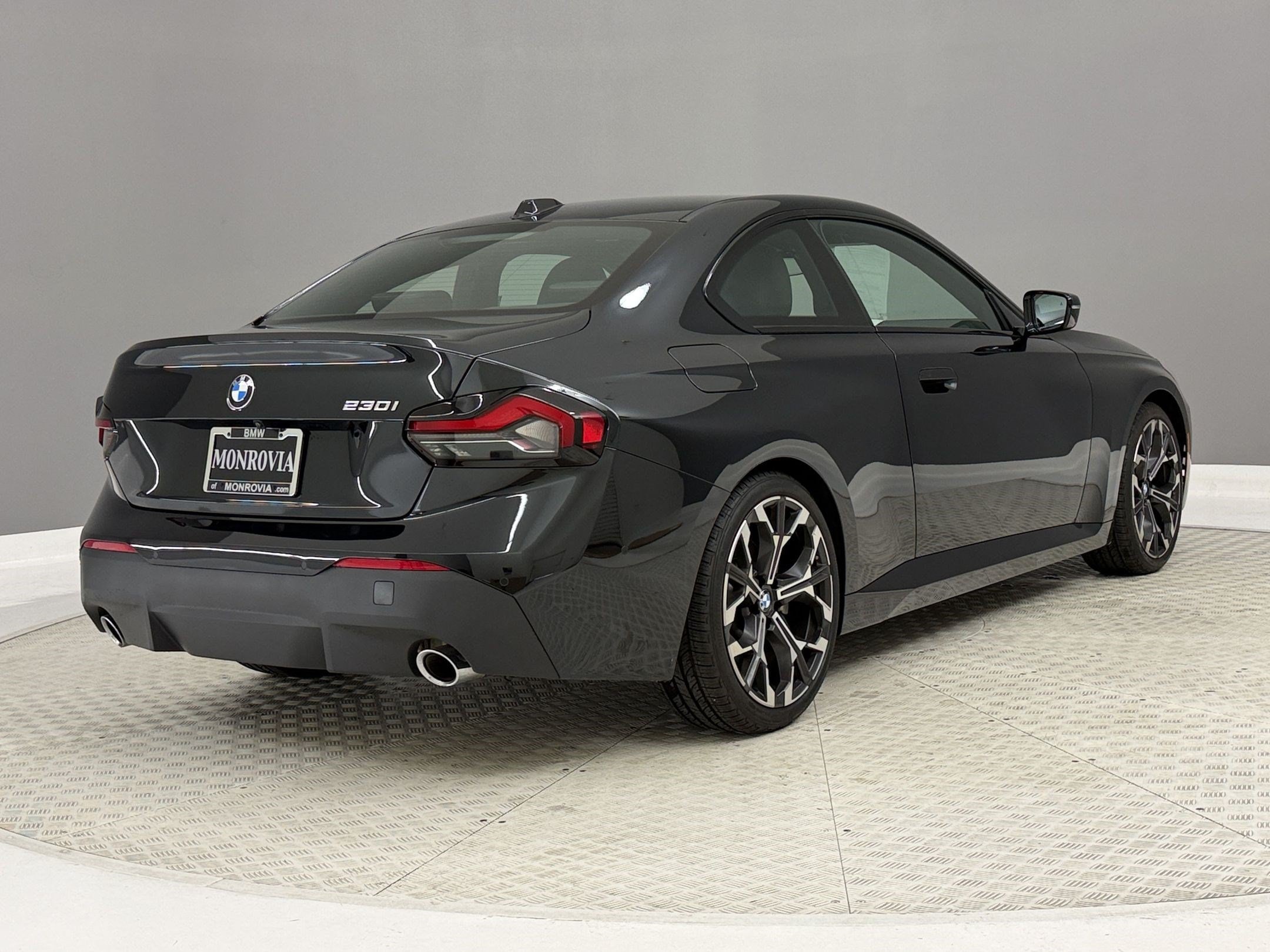 2025 BMW 2 Series 230i - Photo 9