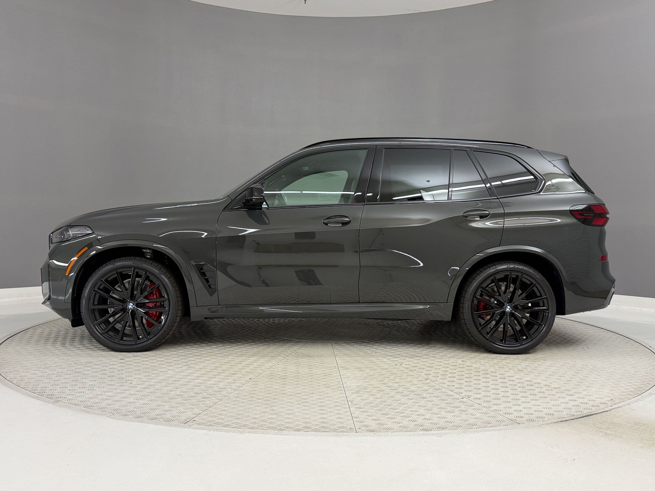 New 2026 BMW X5 M60i SUV