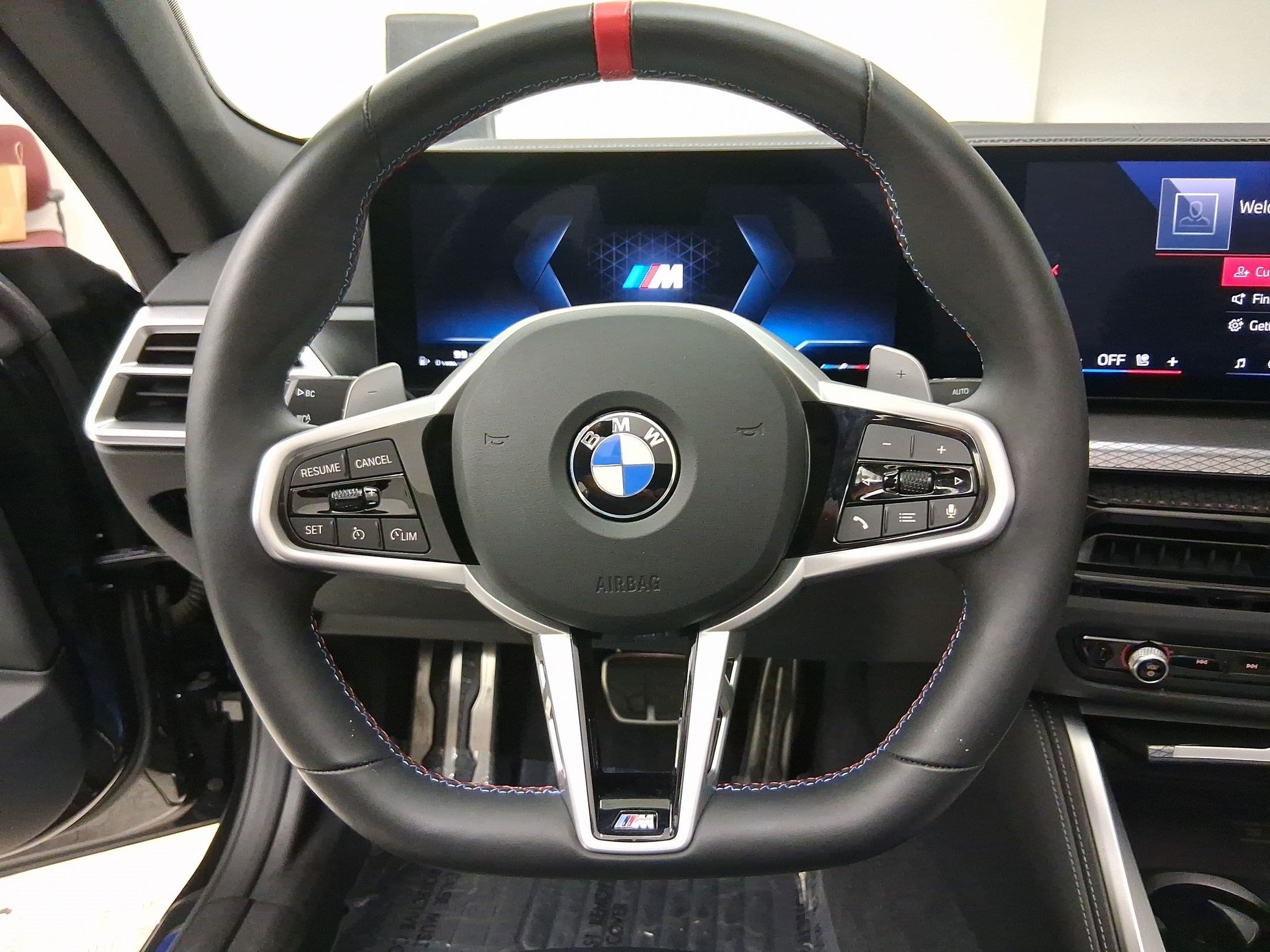2025 BMW 4 Series M440i - Photo 11