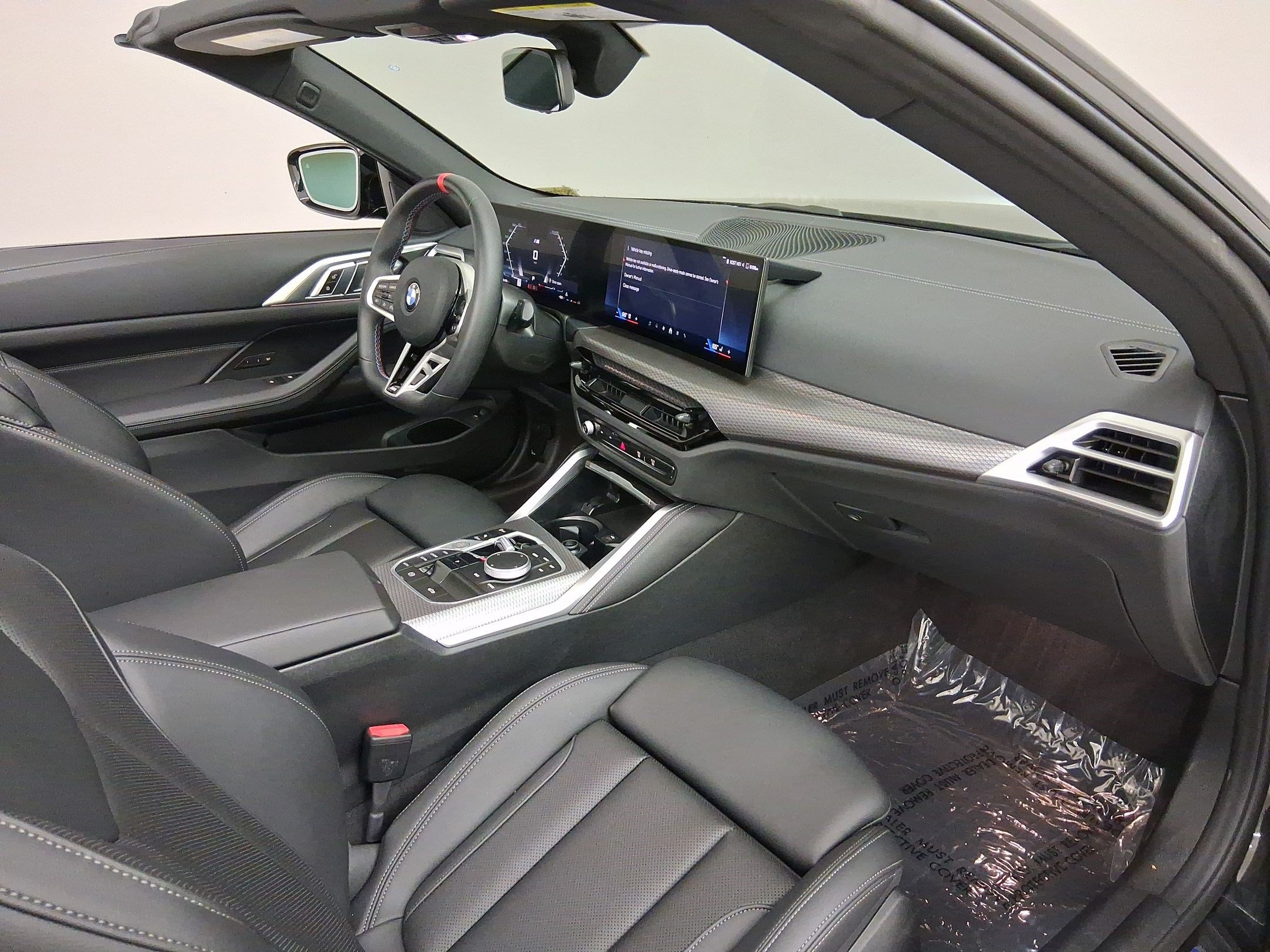 2025 BMW 4 Series M440i - Photo 25