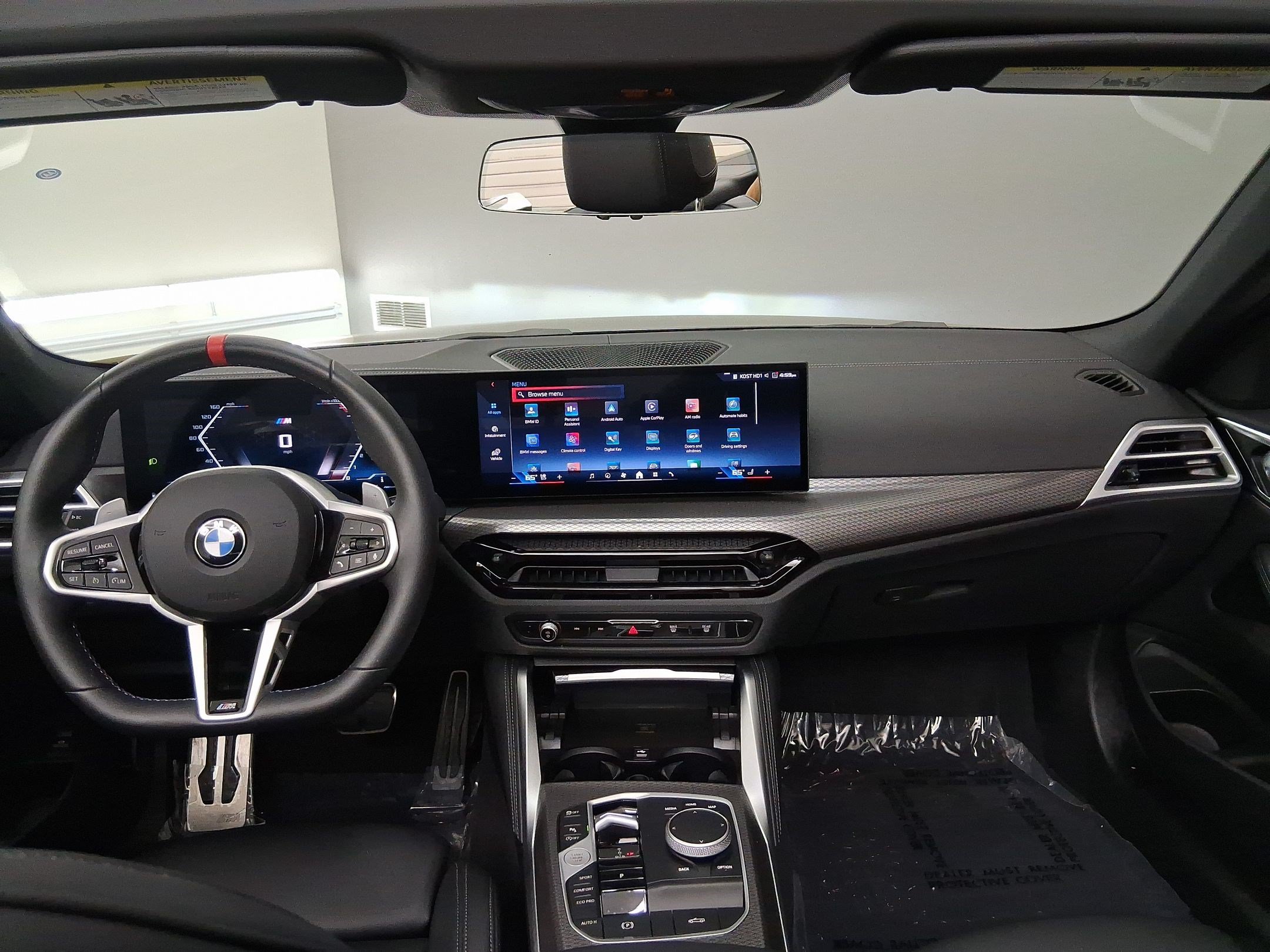 2025 BMW 4 Series M440i - Photo 17