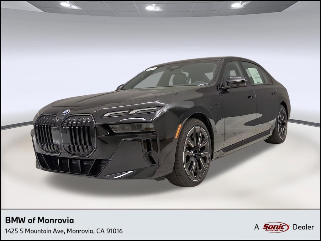 New 2026 BMW 750e xDrive Sedan