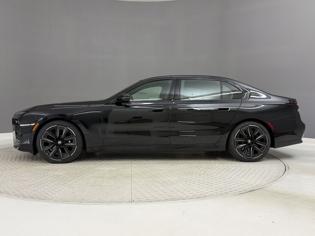 New 2026 BMW 740i Sedan