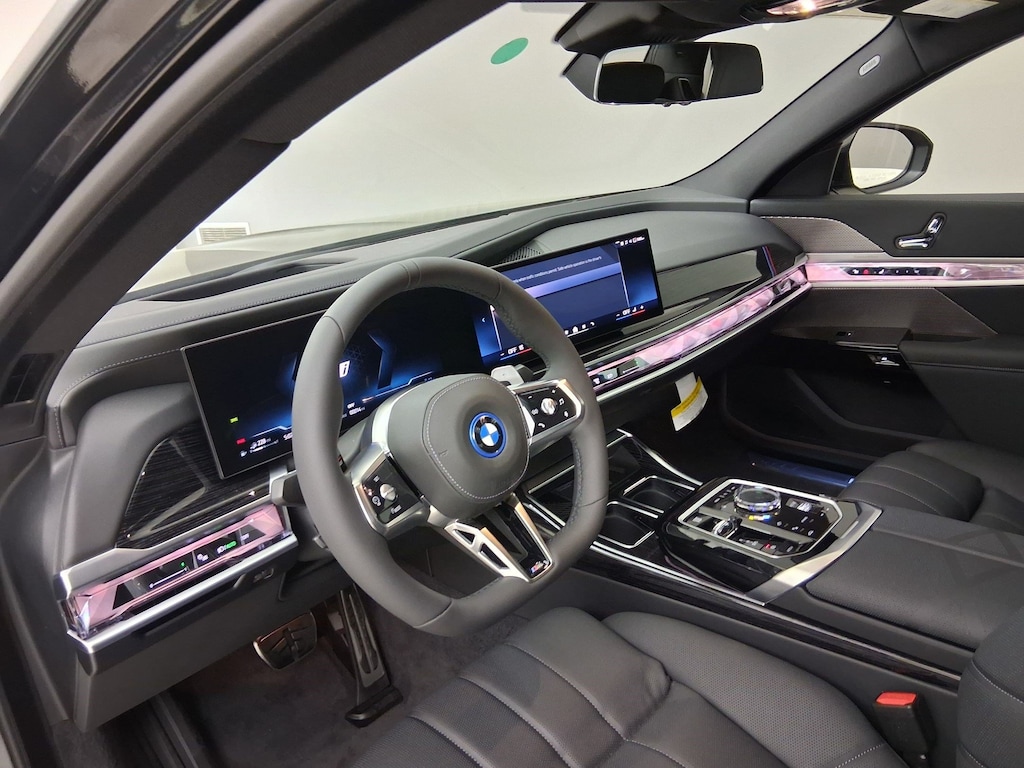 New 2026 BMW 750e xDrive Sedan