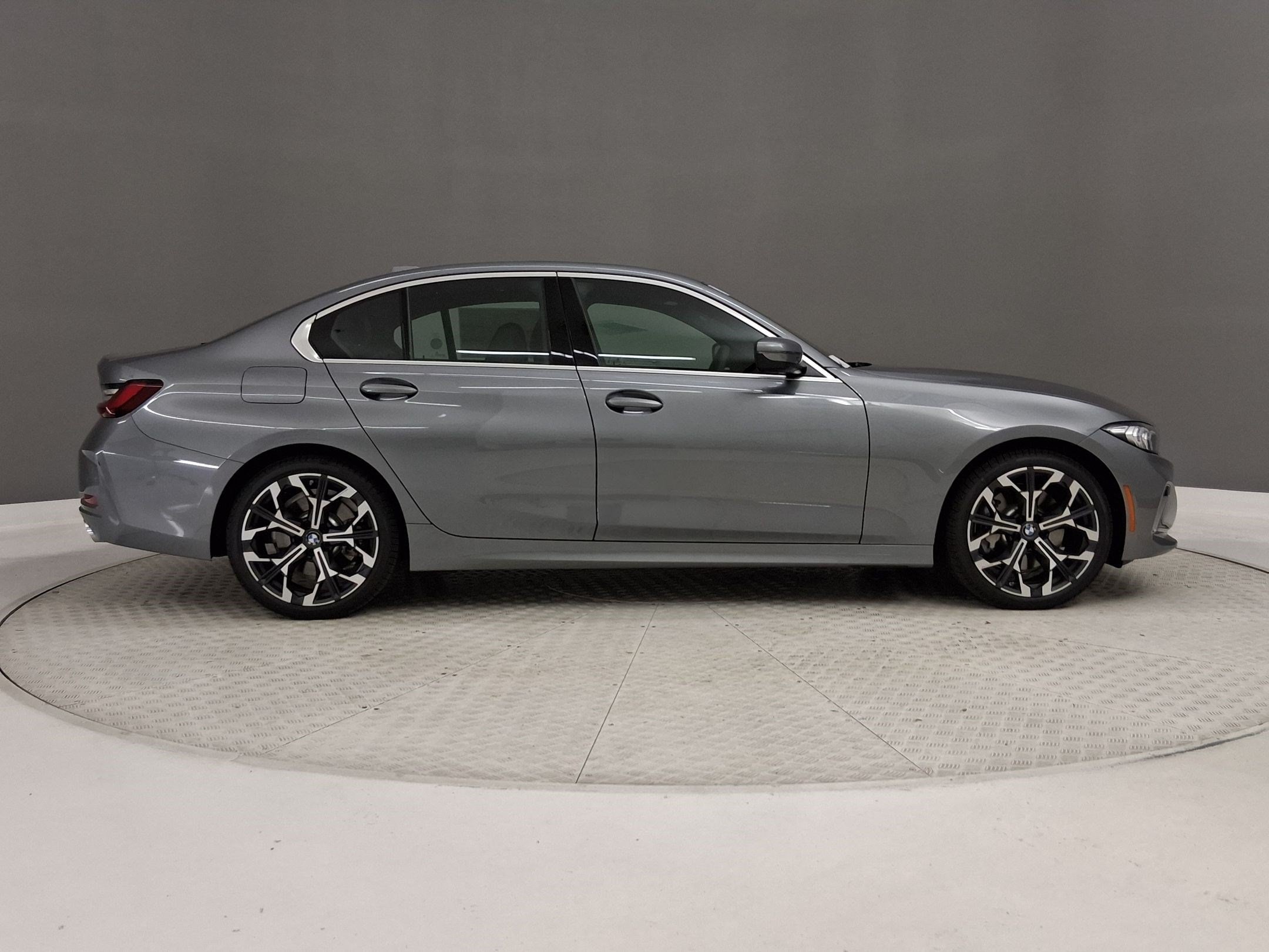 2026 BMW 3 Series 330i - Photo 6