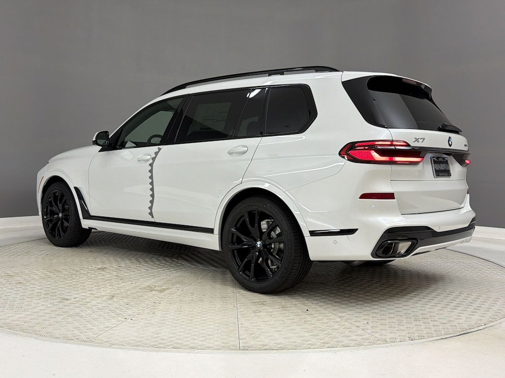 New 2027 BMW X7 xDrive40i SUV