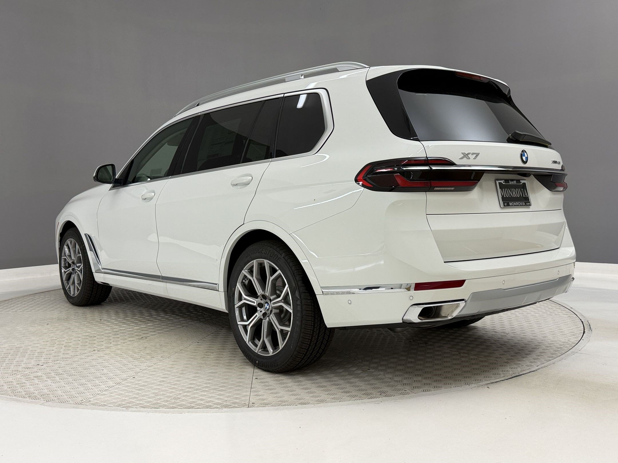 New 2027 BMW X7 xDrive40i SUV