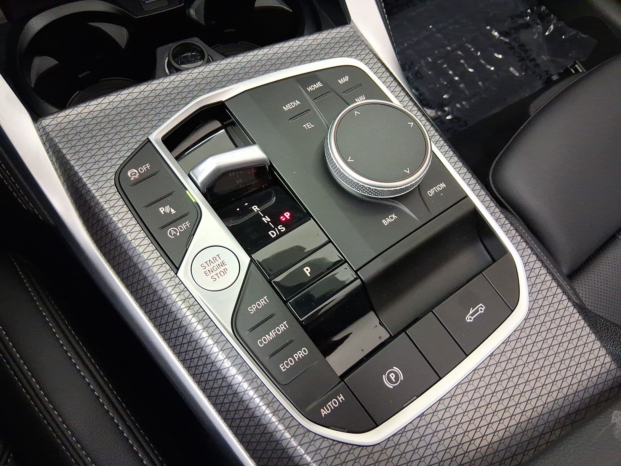2025 BMW 4 Series M440i - Photo 18