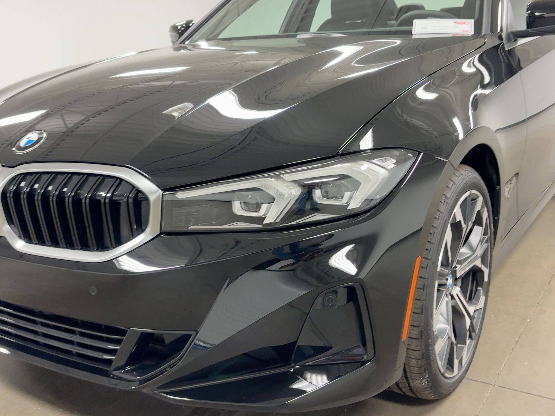 2026 BMW 3 Series 330i - Photo 9