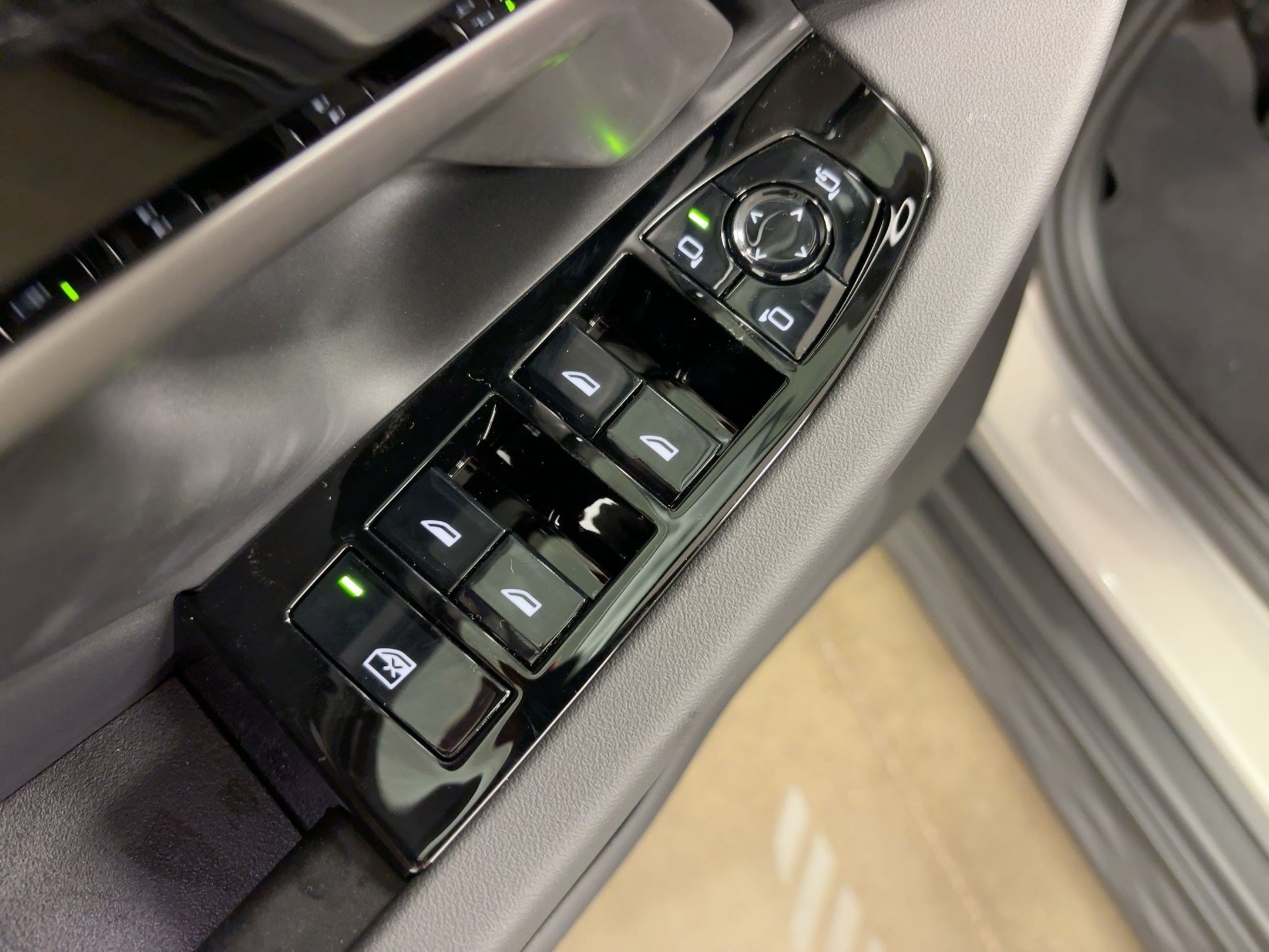 2026 BMW 5 Series 530i - Photo 10
