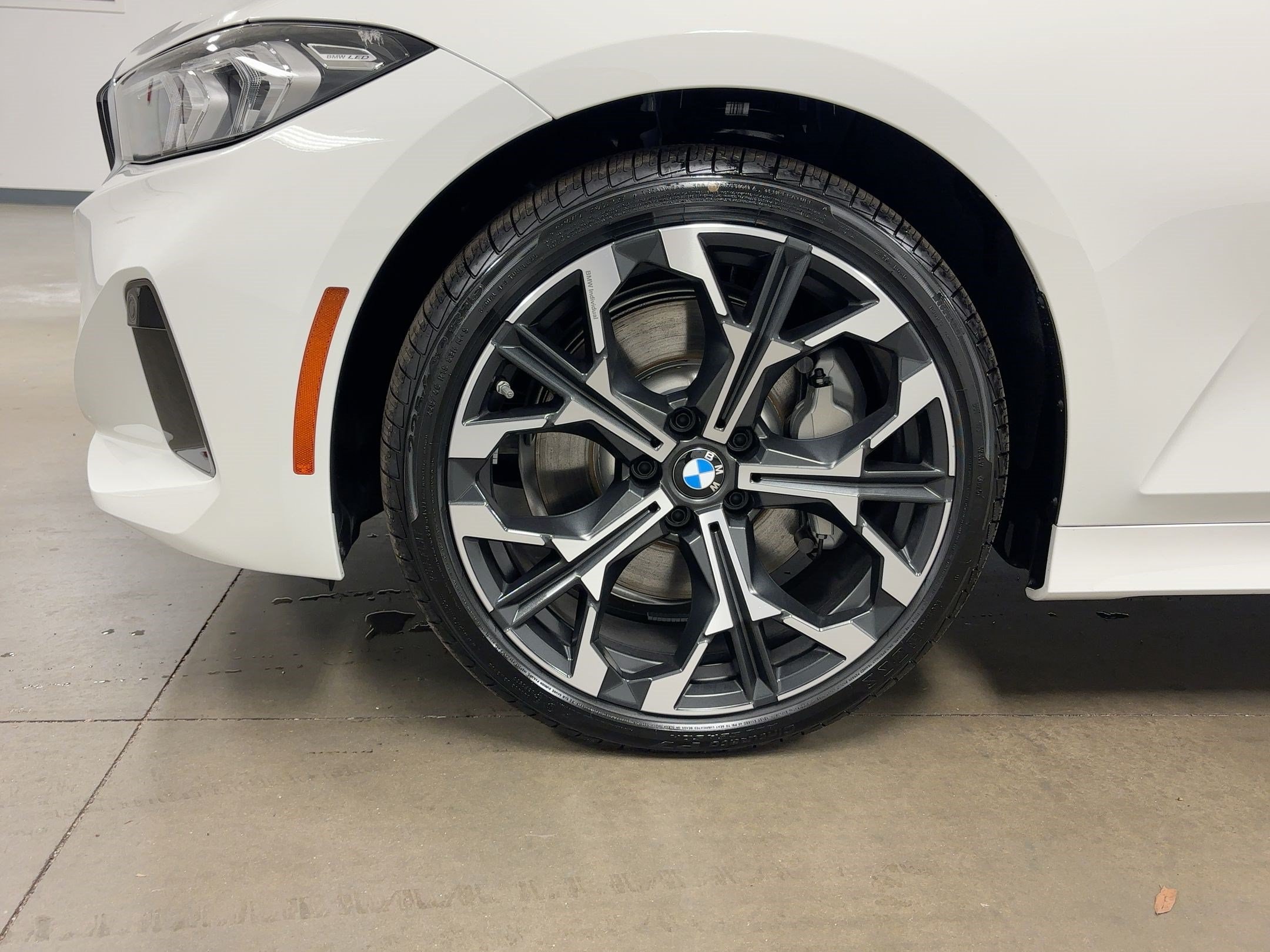 2026 BMW 3 Series 330i - Photo 8