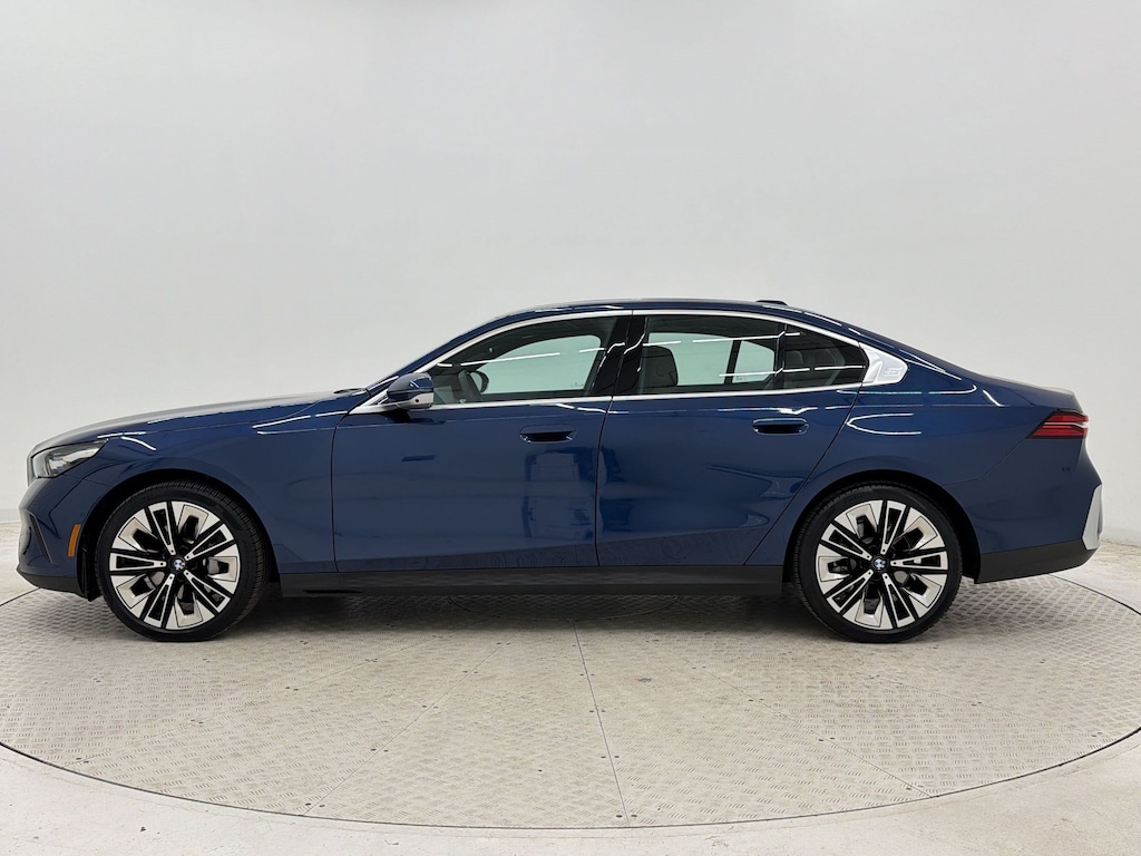 Used 2025 BMW 530i Sedan