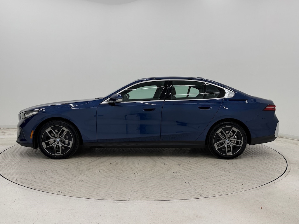 New 2027 BMW 530i xDrive Sedan
