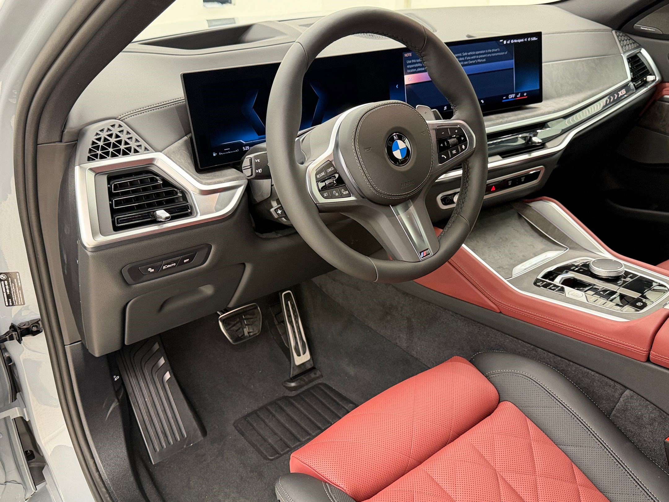 New 2027 BMW X6 xDrive40i SUV