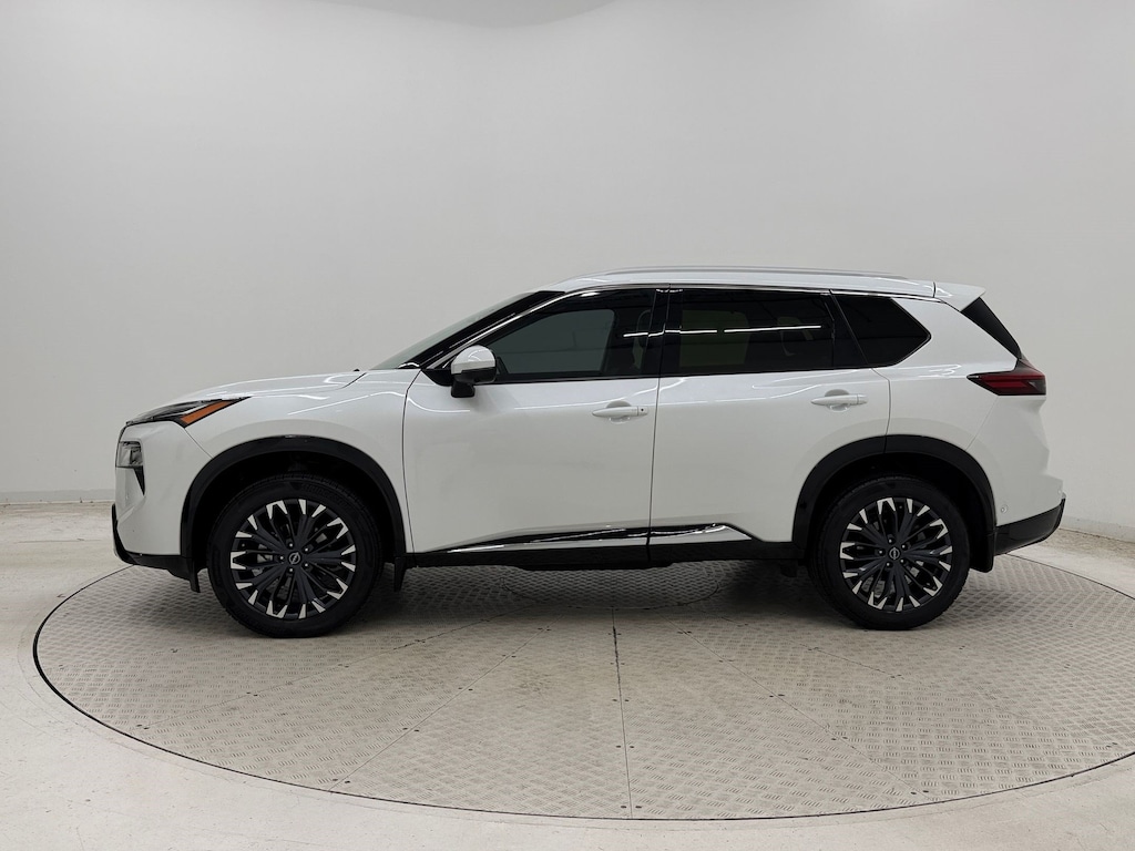 Used 2024 Nissan Rogue Platinum SUV