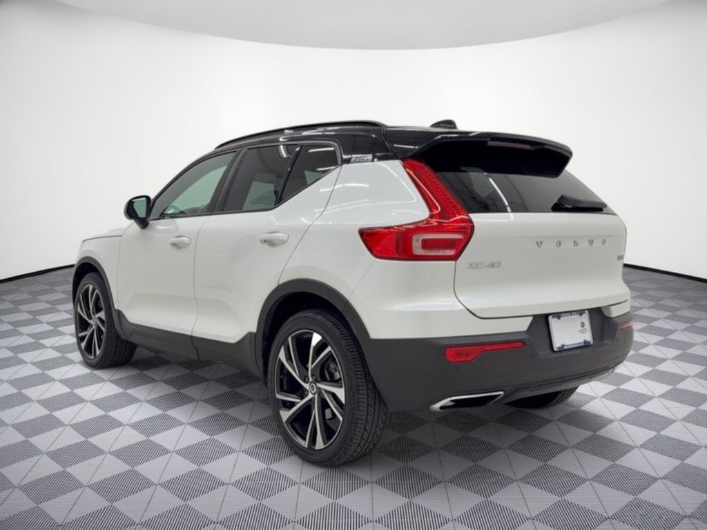 Used 2020 Volvo XC40 R-Design SUV