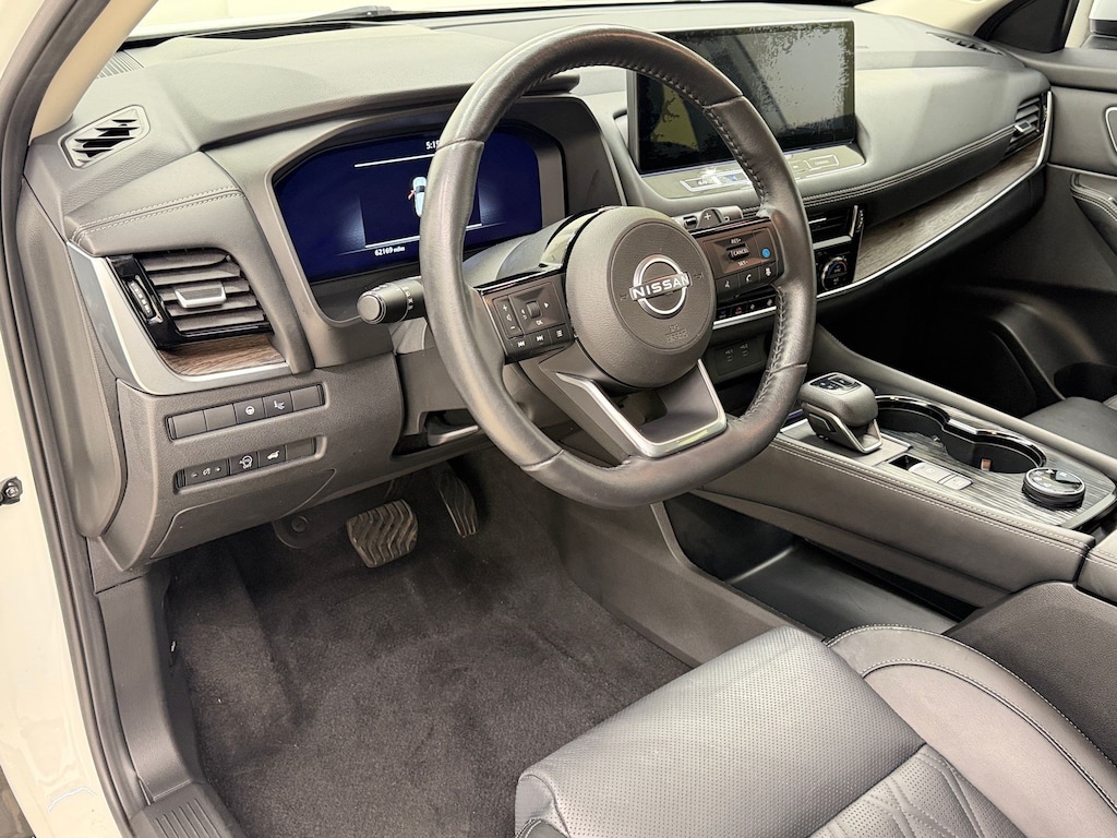 Used 2024 Nissan Rogue Platinum SUV