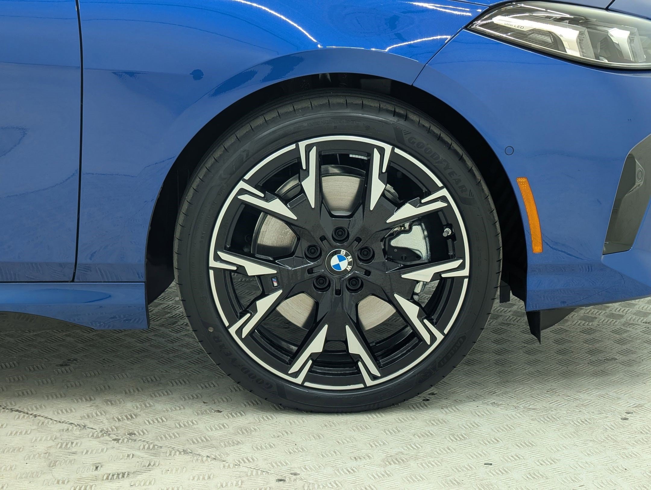 2025 BMW 2 Series 228 - Photo 11