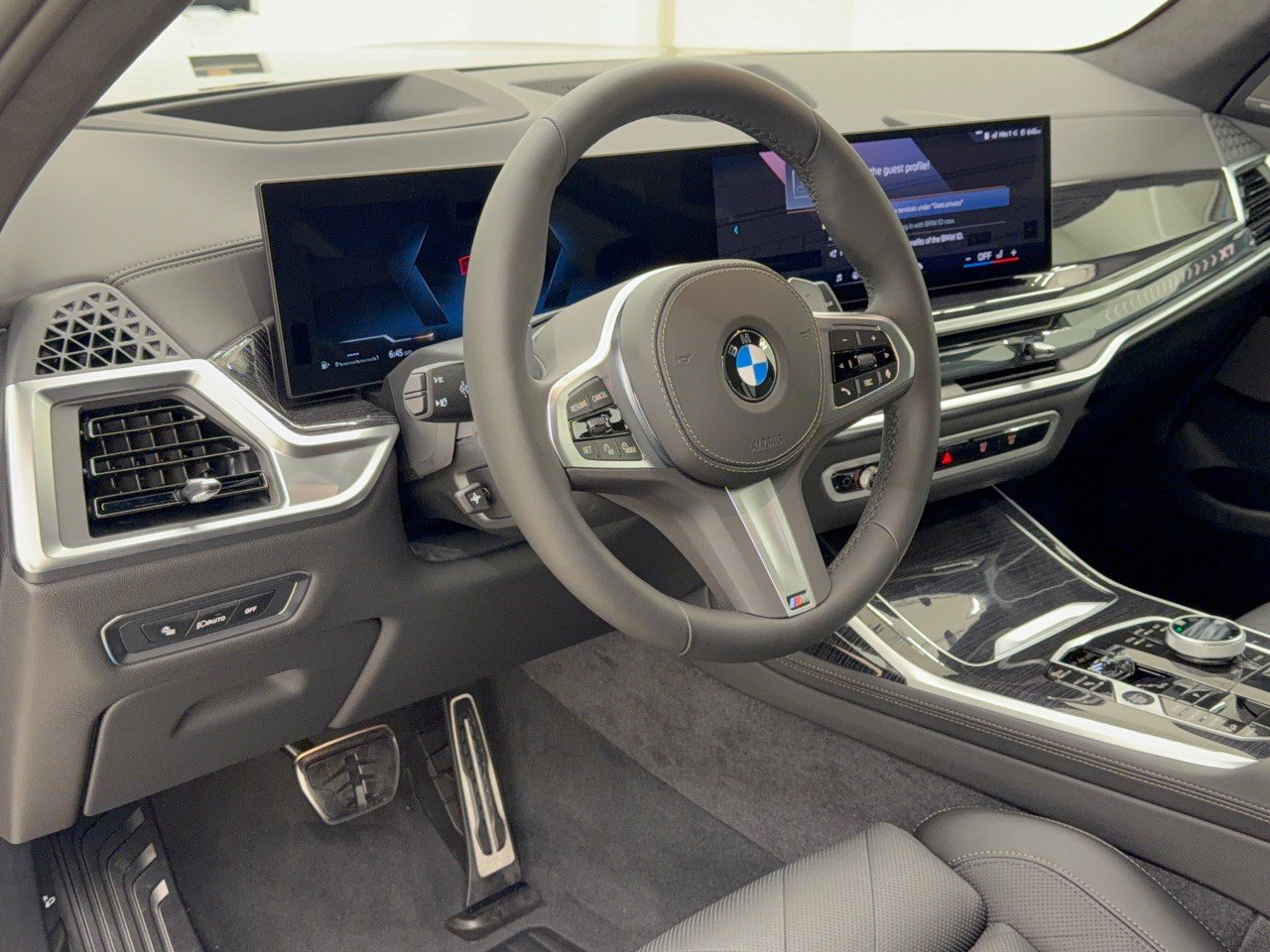 New 2027 BMW X7 xDrive40i SUV