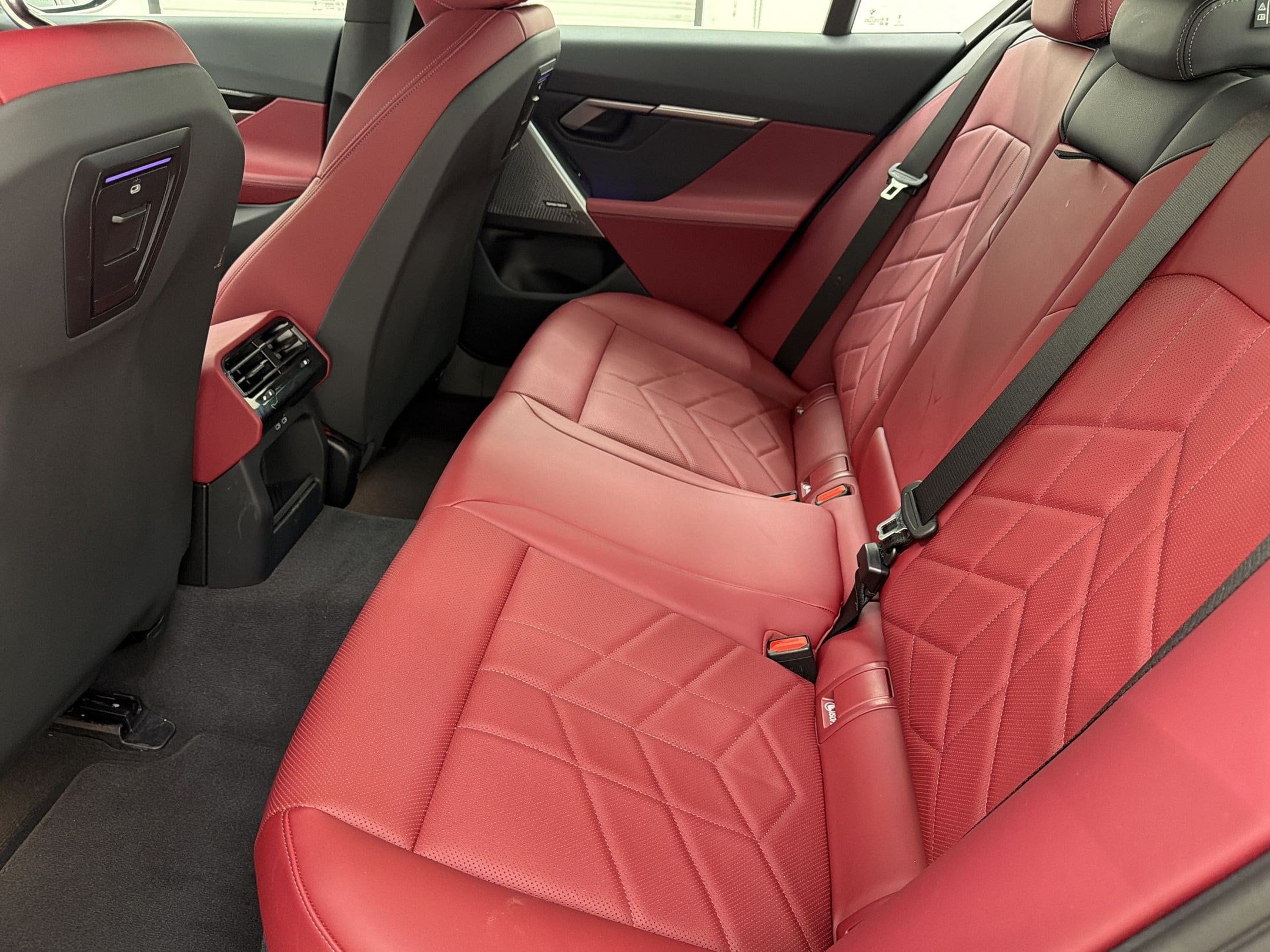 2025 BMW 5 Series 530i - Photo 14