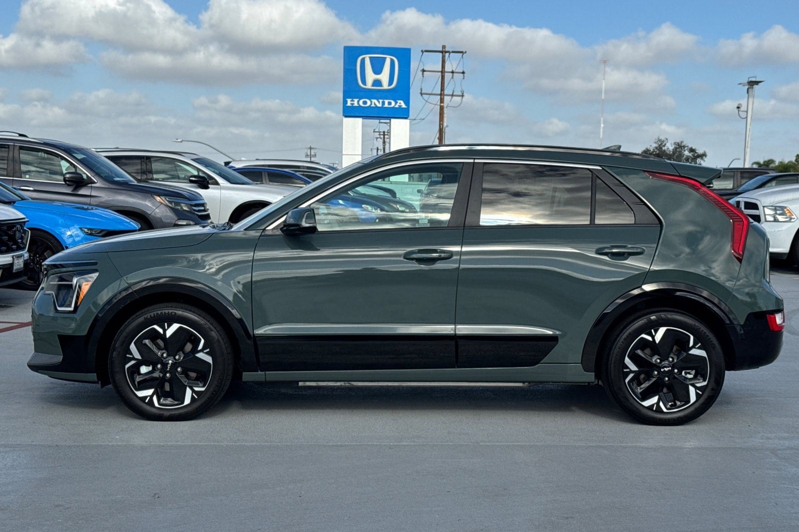 Used 2023 Kia Niro Wind with VIN KNDCR3L12P5076101 for sale in Buena Park, CA