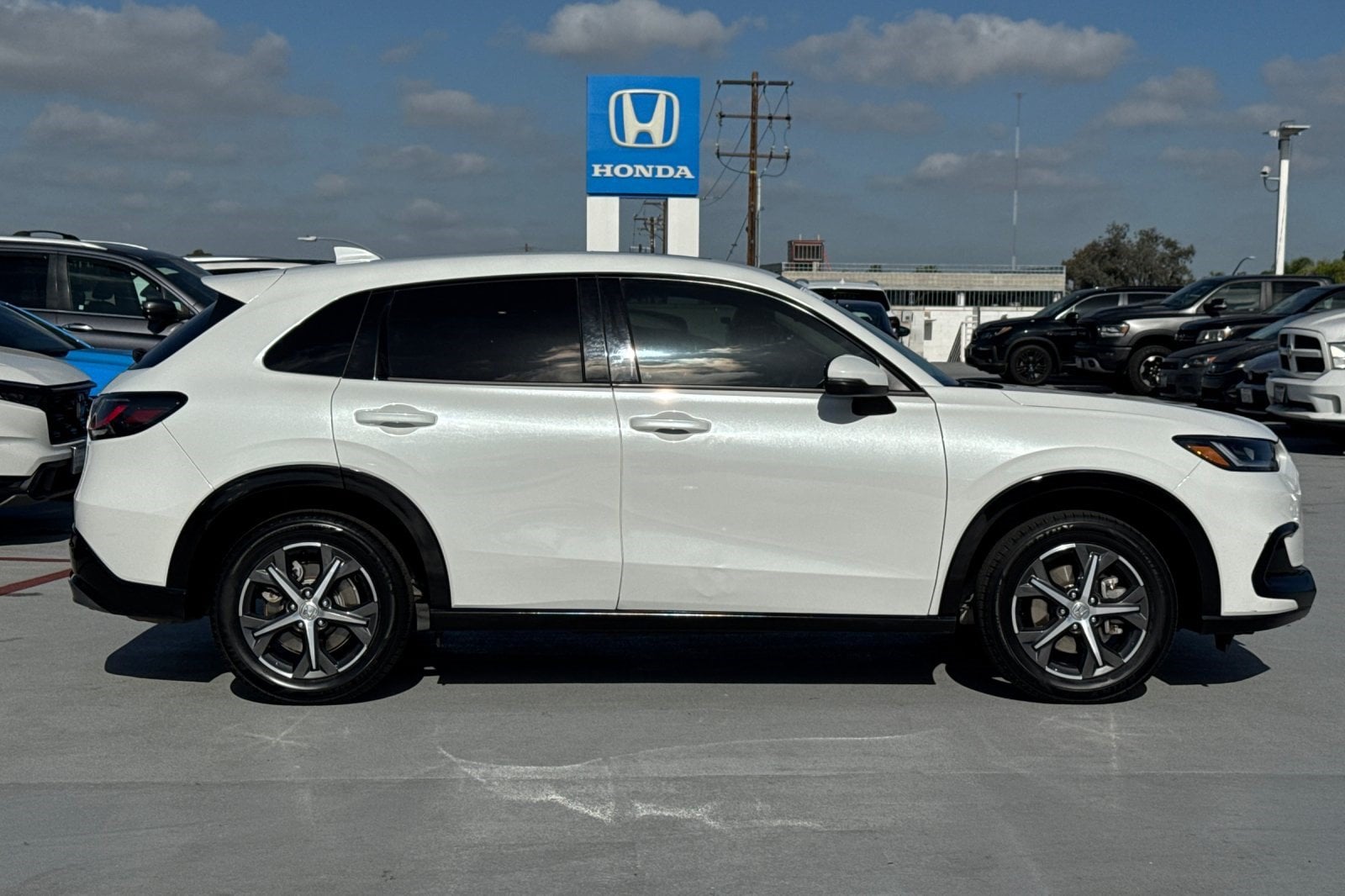 2024 Honda HR-V EX-L - Photo 7