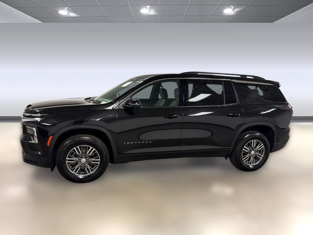 Used 2026 Chevrolet Traverse FWD LT SUV