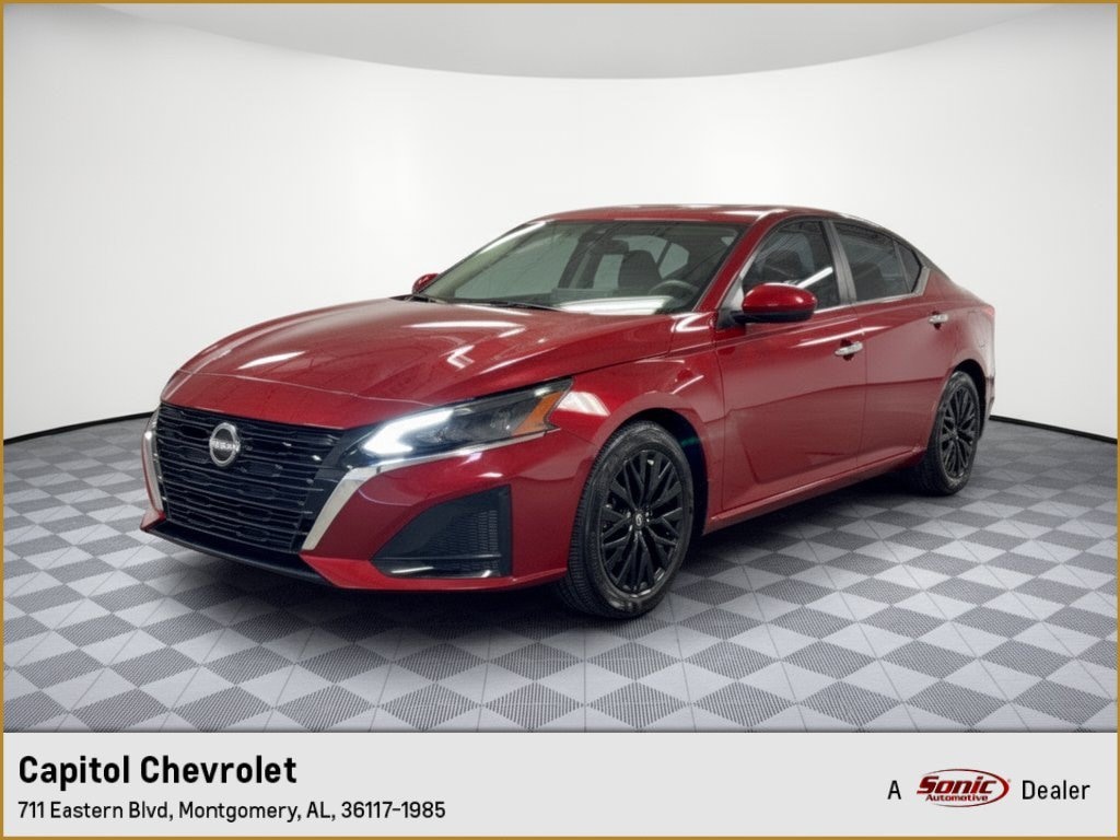 Used 2025 Nissan Altima SV SV FWD