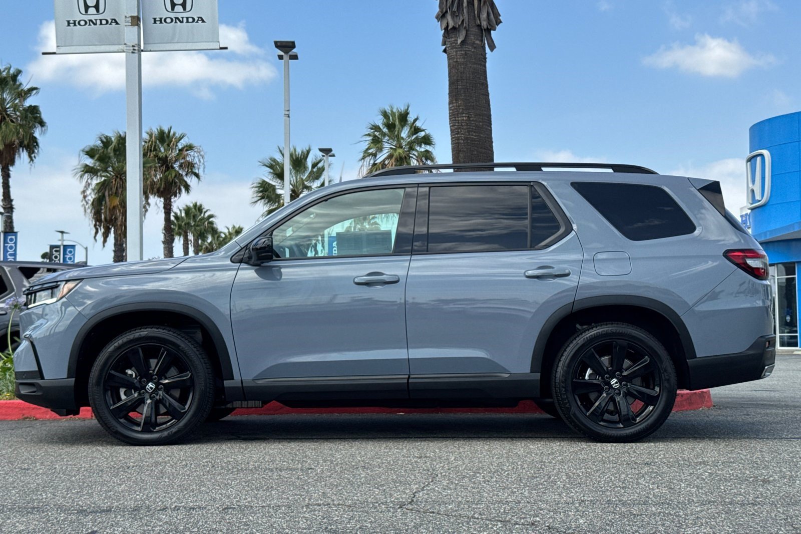 Certified 2025 Honda Pilot Black Edition SUV