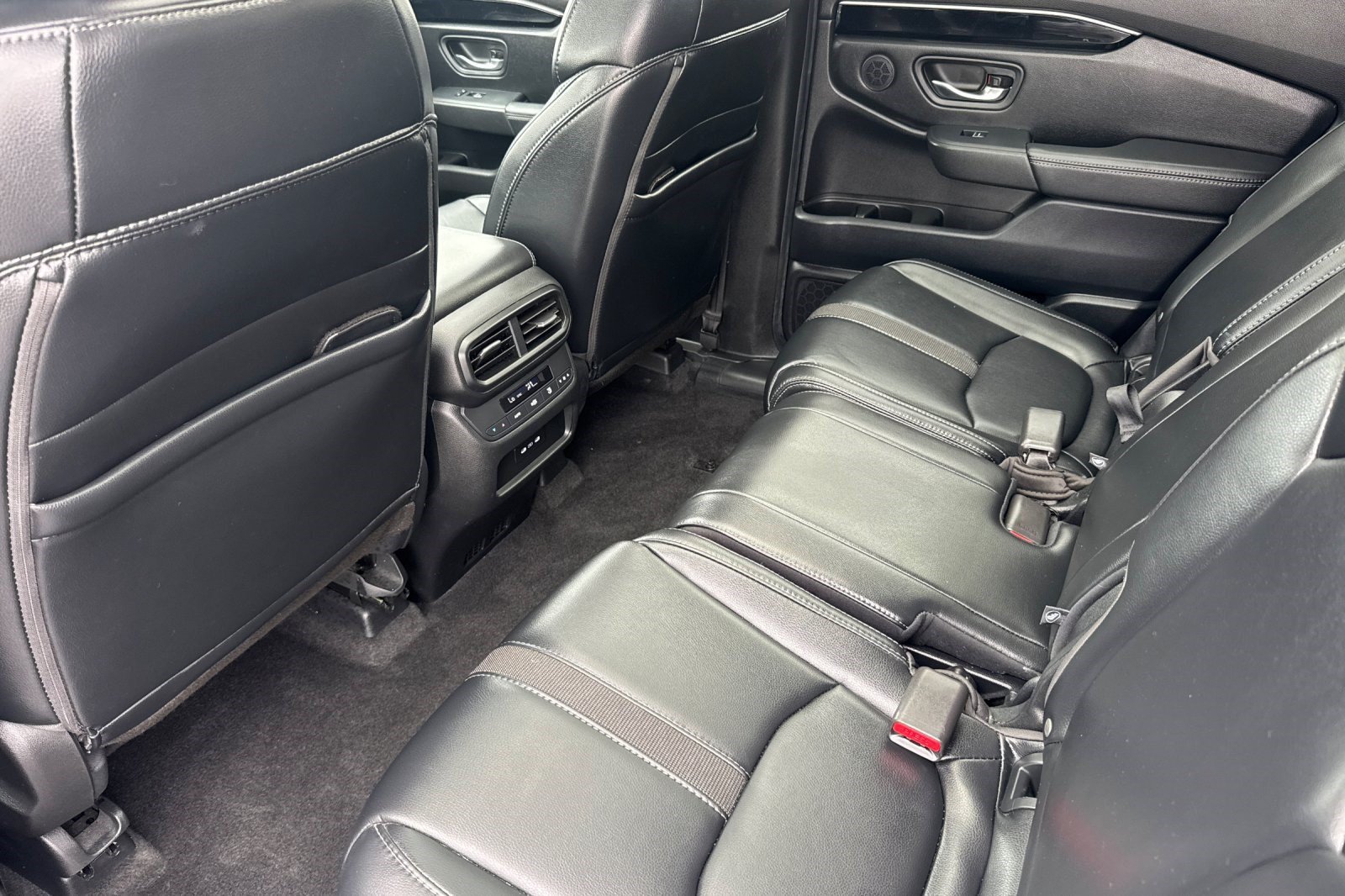 2025 Honda Pilot Touring - Photo 27
