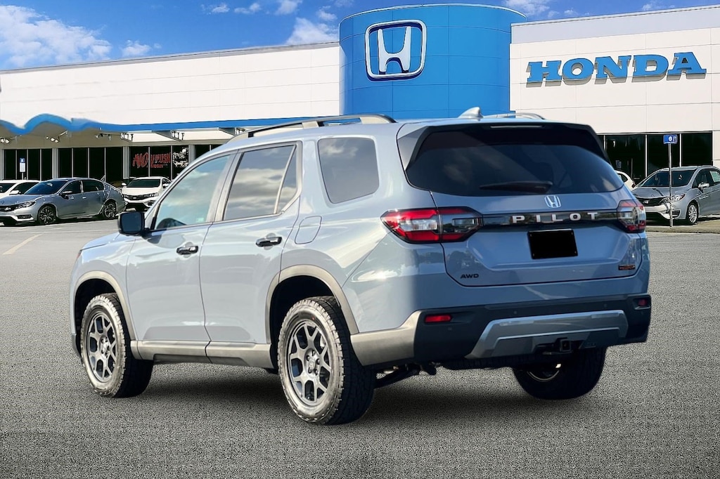 New 2026 Honda Pilot TrailSport SUV