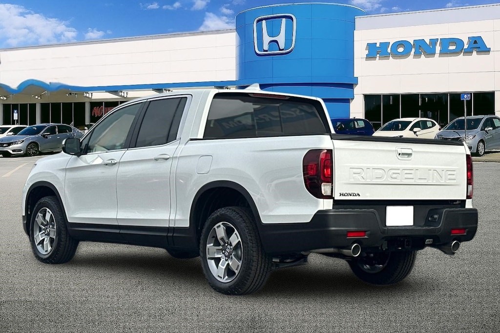 New 2026 Honda Ridgeline RTL Truck Crew Cab