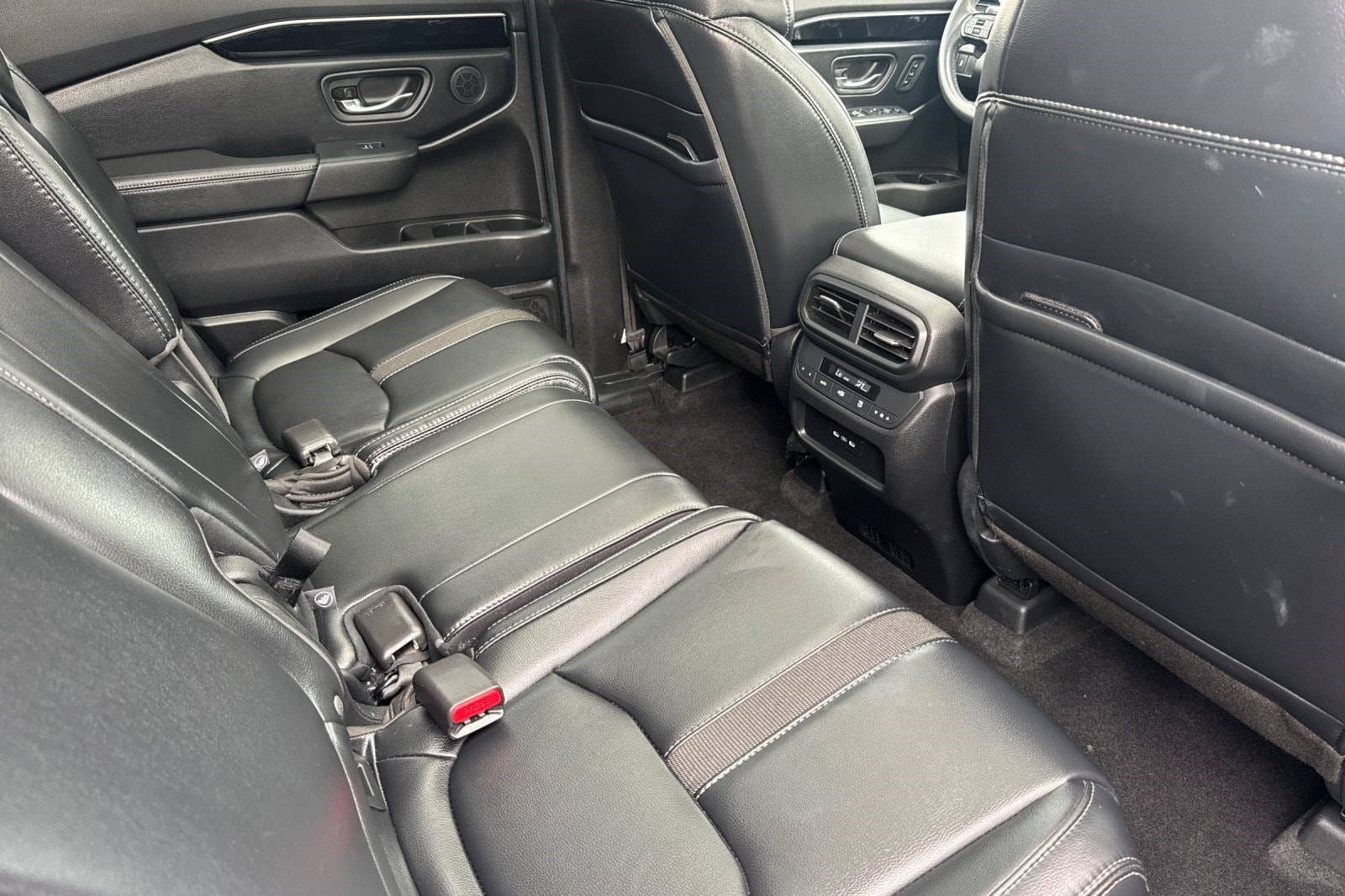 2025 Honda Pilot Touring - Photo 34