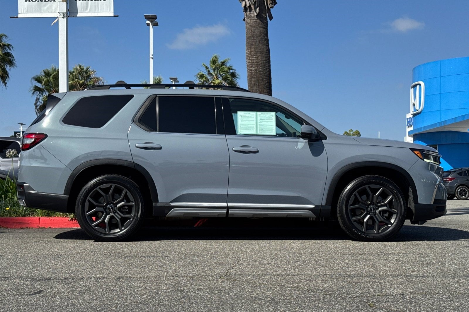2024 Honda Pilot Touring - Photo 8