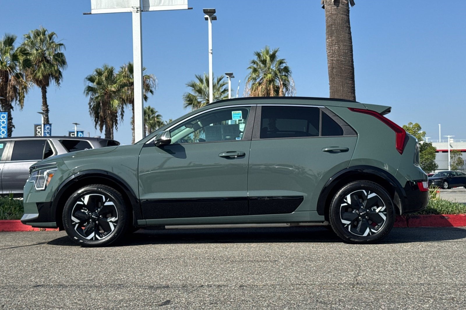 Used 2024 Kia Niro Wind with VIN KNDCR3L17R5095651 for sale in Carson, CA