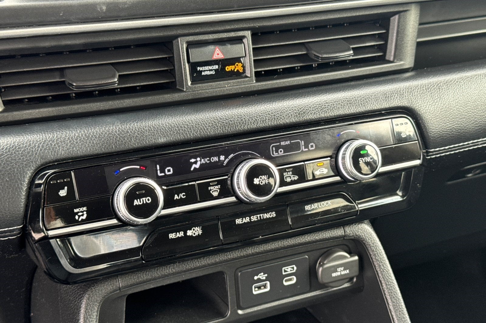 2025 Honda Pilot Touring - Photo 19